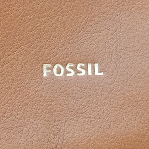 NEW 💝 Fossil  🗝️ Tan Bag - Picture 6 of 8